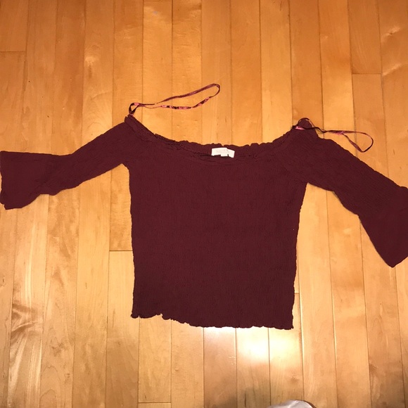 Off the Shoulder Red Top - Picture 1 of 1